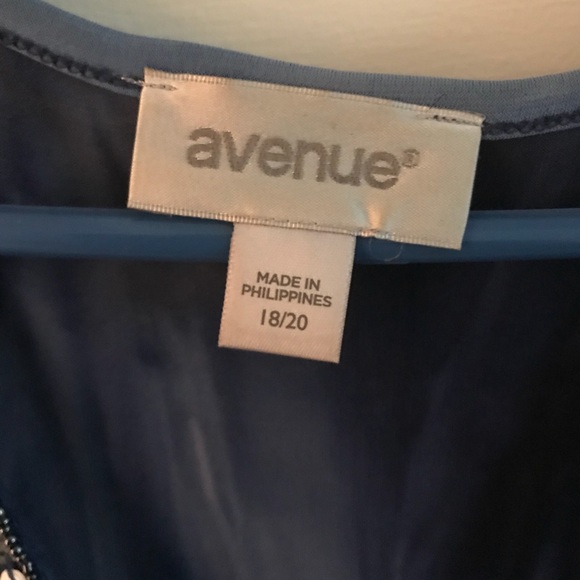 Blue maxi dress with jewel neck line - Picture 2 of 4